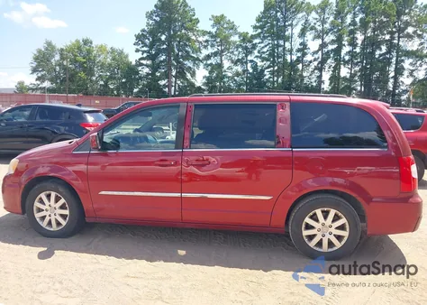 2015 Chrysler Town & Country Touring из США, поврежденный, VIN 2C4RC1BG7FR513386